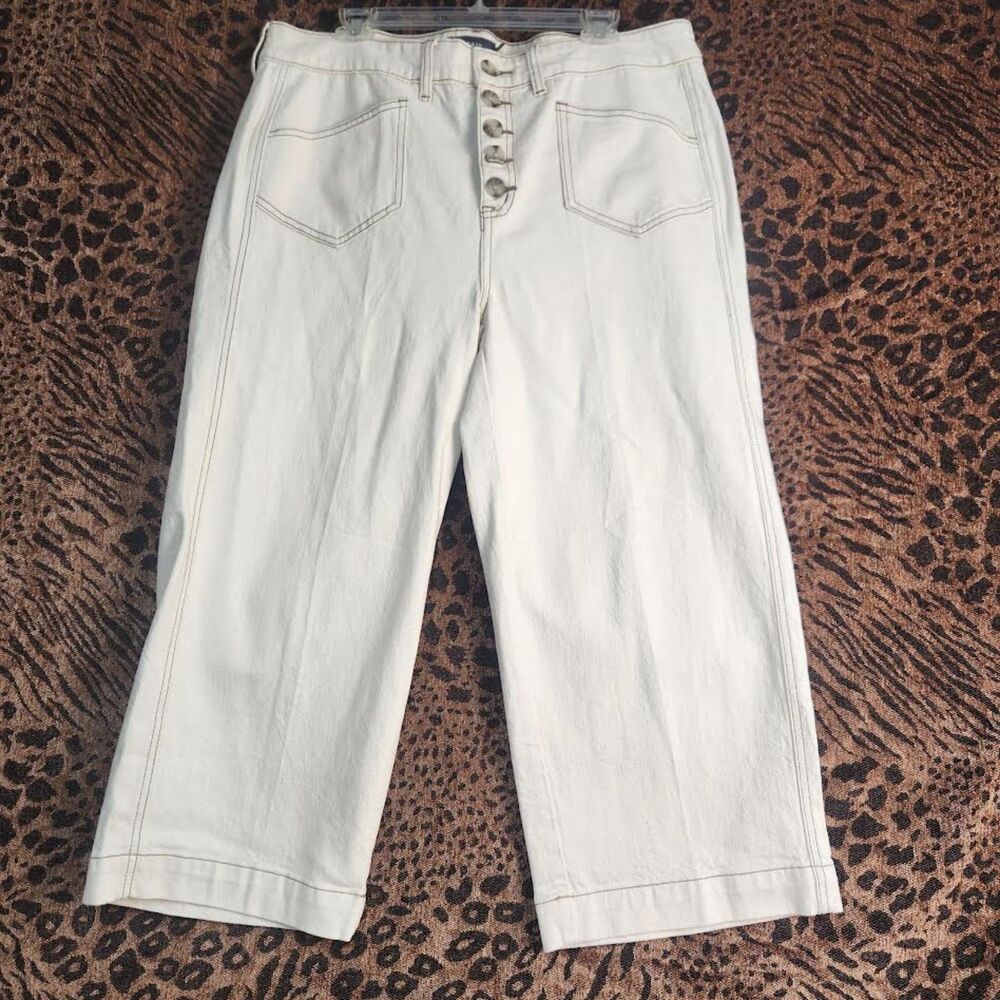 Torrid Women's Wide-Leg Cropped Cream-Colored Pants Size 14